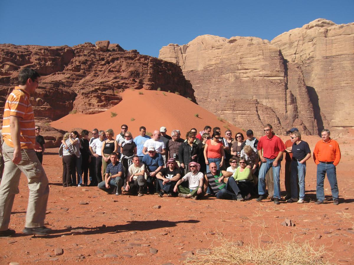 Space Village Luxury Camp Wadi Rum Bagian luar foto