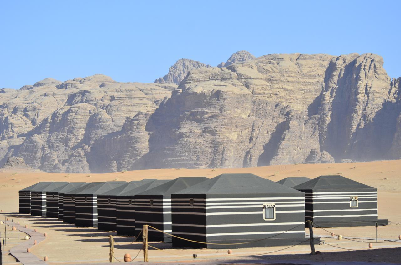 Space Village Luxury Camp Wadi Rum Bagian luar foto